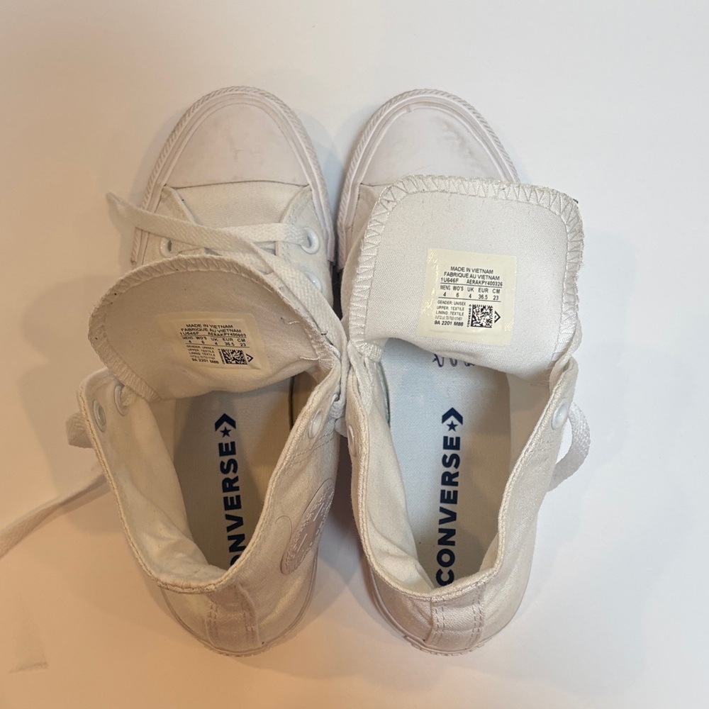 Converse White Monochrome High Top Canvas Sneakers, Size 6 - Picture 8 of 11